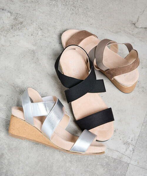 a.v.v / アー・ヴェ・ヴェ サンダル | クロスゴムサンダル（ブラック）