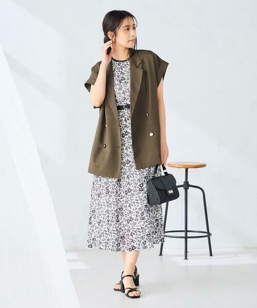 a.v.v / アー・ヴェ・ヴェ ロング・マキシ丈ワンピース | 【洗える】フラワープリントギャザーノースリーブワンピース | 詳細10