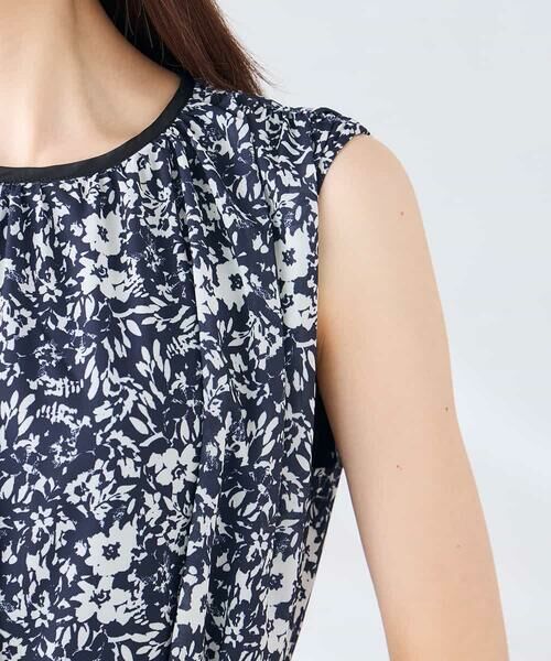 a.v.v / アー・ヴェ・ヴェ ロング・マキシ丈ワンピース | 【洗える】フラワープリントギャザーノースリーブワンピース | 詳細19