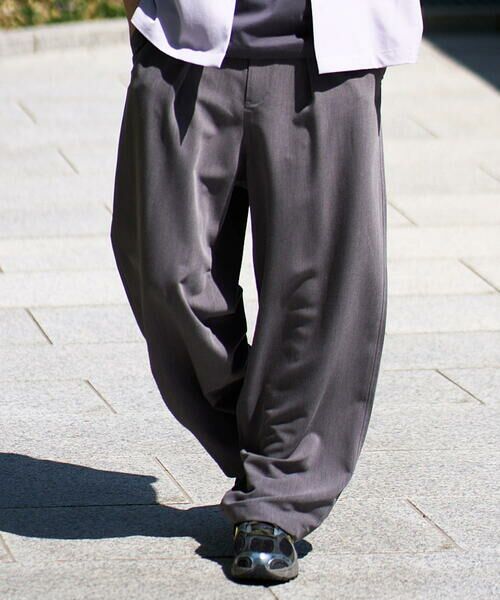 a.v.v / アー・ヴェ・ヴェ その他パンツ | 【イージーケア/洗濯機で洗える/シワになりにくい/接触冷感/ストレッチ】オックスストレッチオーバーパンツ（ダークグレー）