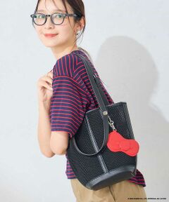 a.v.v / アー・ヴェ・ヴェ トートバッグ | HELLO KITTY リボンポーチチャーム付きメッシュバッグ