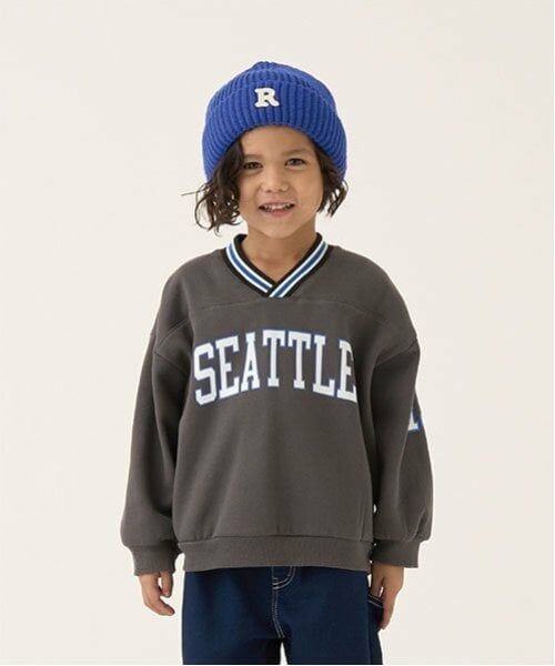 b・ROOM / ビールーム スウェット | 【毛玉バイバイ裏起毛裏毛】Vネックリブロゴスウェット（チャコール）