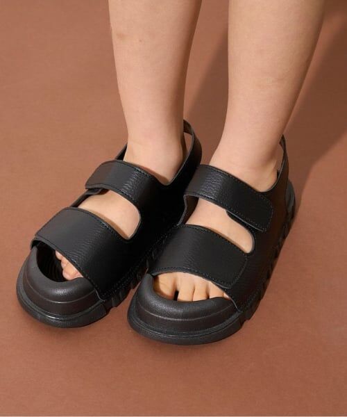 b・ROOM / ビールーム サンダル | フロントカバーで安心合皮サンダル（黒）