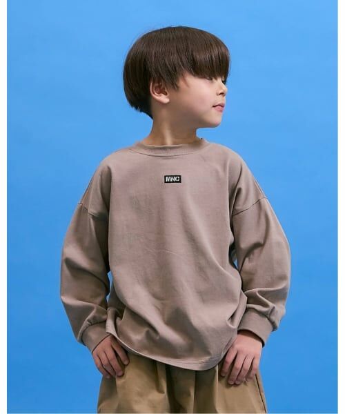 b・ROOM / ビールーム Tシャツ | 【防汚・速乾・型崩れしない】【どちらが前でもOK】チェッカーフラッグプリントTシャツ【MNCM】(シナモン)