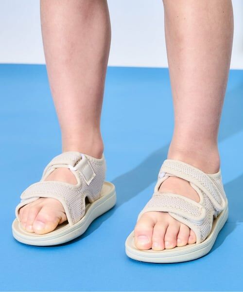 b・ROOM / ビールーム サンダル | メッシュフラットサンダル（アイボリー）