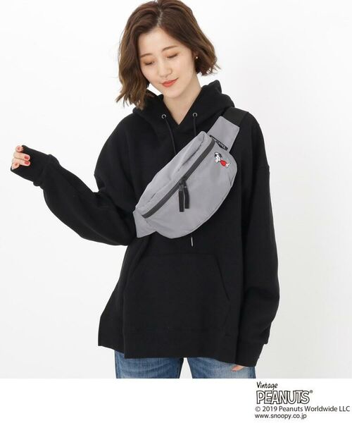 セール ピーナッツ Peanuts 別注 スヌーピー ショルダーバッグ メッセンジャーバッグ ウエストポーチ Base Station ベースステーション ファッション通販 タカシマヤファッションスクエア
