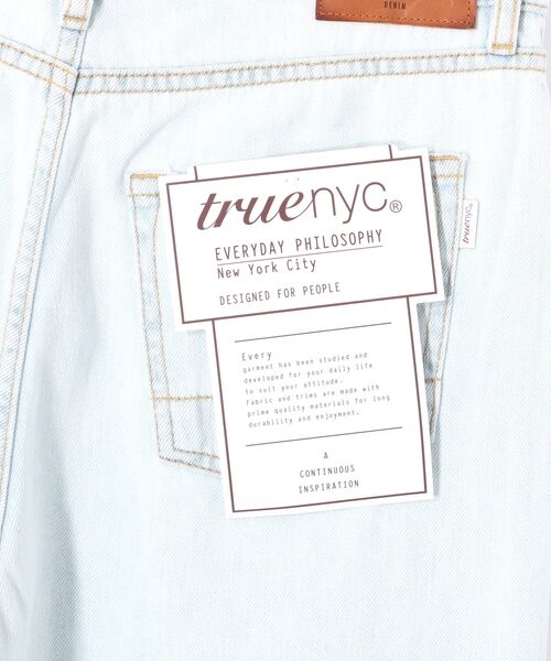 《TRUE NYC》デニムパンツ