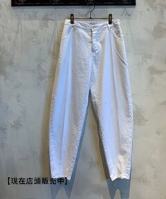 《TRUE NYC》デニムパンツ