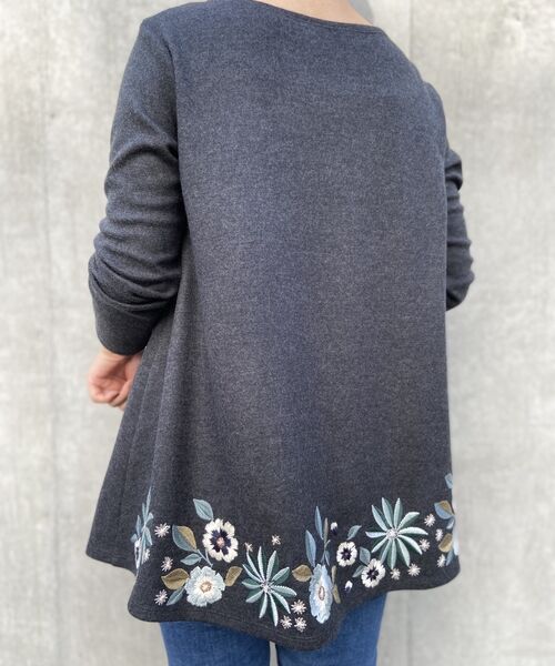 裾刺繍チュニックカットソー　グレー