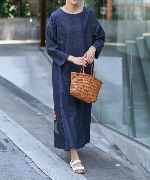 即発送可能 予約 2サイズ展開 後ろ裾刺繍デニムワンピース ワンピース Www Comisariatolosandes Com