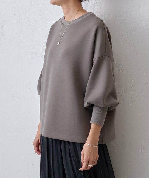 BEARDSLEY（ビアズリー）の「ダンボールパフスウェットプル