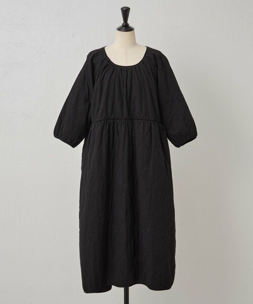 BEARDSLEY/ビアズリー 《MODERN WEAVING》キルティングワンピース ブラック S BEARDSLEY/ビアズリー 《MODERN WEAVING》キルティングワンピース ブラック S