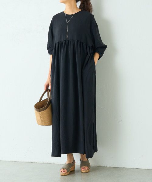 希少　BEARDSLEY ビアズリー　ギャザー　ロングワンピース　総柄　マキシ丈 プリントギャザーワンピ （ロング・マキシ丈ワンピース