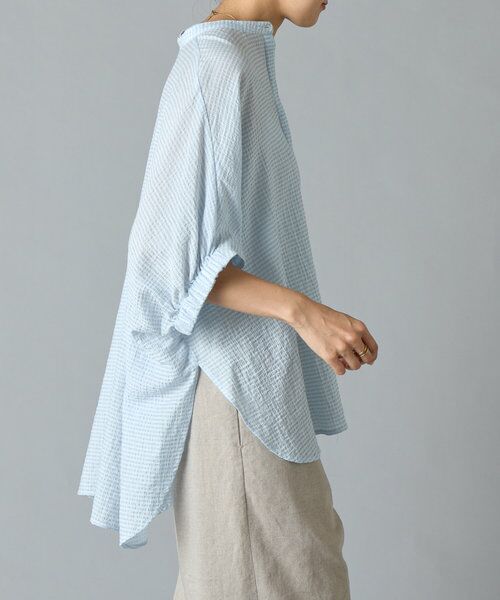 チェリー未使用美品 Akris シルク 前開きブラウス Lugnoncure ブラウス シャツ シフリー刺繍前開きブラウス