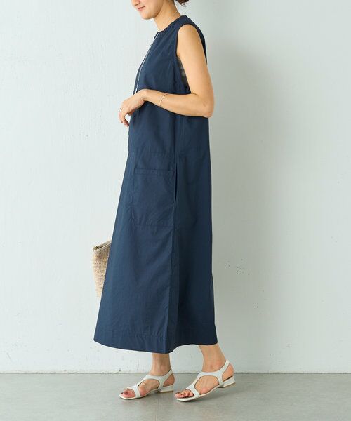 定価3.7 BEARDSLEY 大人のおしゃれ手帖掲載 プリントマキシワンピース ソデフラワーワンピ （ロング・マキシ丈ワンピース）｜BEARDSLEY
