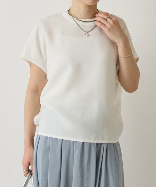 ビアズリー BEARDSLEY リネン混ジャガード コクーン 丸ブラウス BEARDSLEY（ビアズリー）の「リネン混ジャガード コクーン 丸