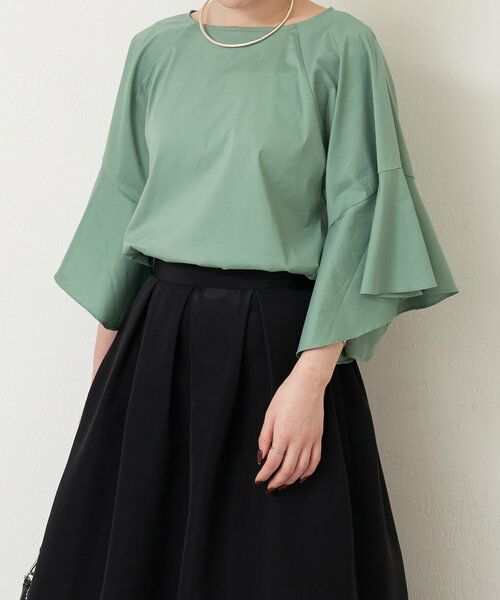 美品✨ビアズリー　BEARDSLEY フラワーモチーフブラウス　ブラック BEARDSLEY - BEARDSLEY リネン 花モチーフブラウス フラワー F