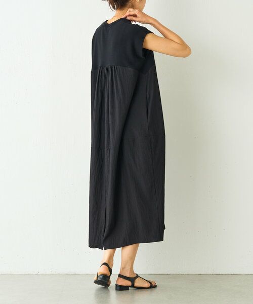 ビアズリー BEARDSLEY ゆったり ニット ロングワンピース 黒 ビアズリー BEARDSLEY ゆったり ニット ロングワンピース 黒
