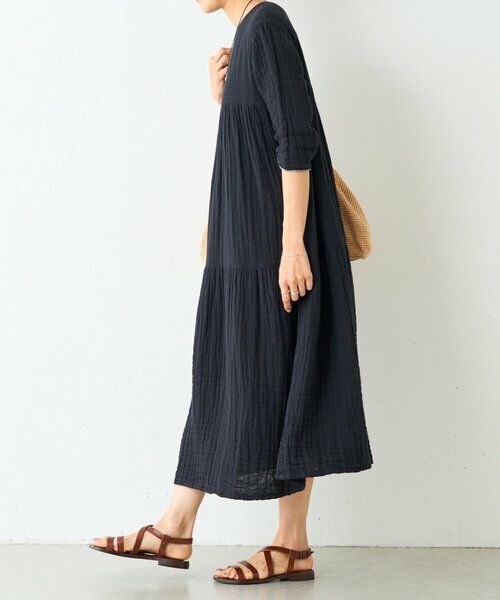 新古品　BEARDSLEY　カヤドットワンピース　ホワイト　ビアズリー　ロング セール】 カヤティアードワンピース （ロング・マキシ丈