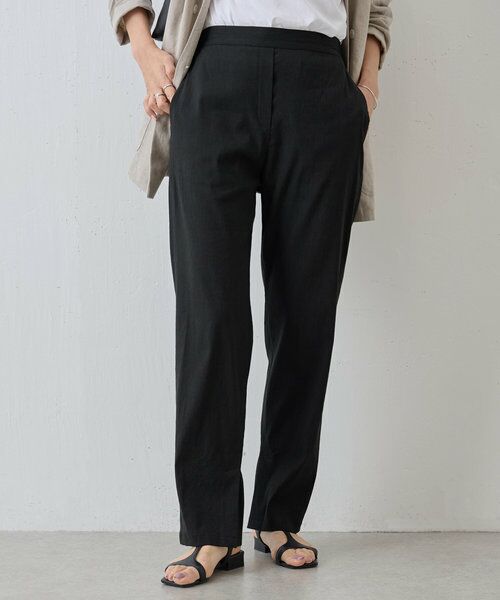 【ビアズリー】リネンストレッチスリムタックパンツ BEARDSLEY（ビアズリー）の「リネンストレッチスリムタック