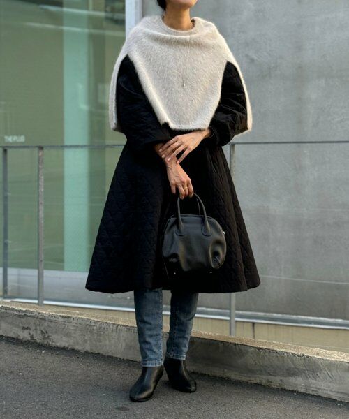 BEARDSLEY ブラック　バルーン袖キルティングフレアーコート BEARDSLEY ブラックバルーン袖キルティングフレアーコート