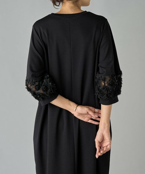 BEARDSLEY ブラック ロングワンピース 長袖 BEARDSLEY（ビアズリー）の「ティアードロングワンピース