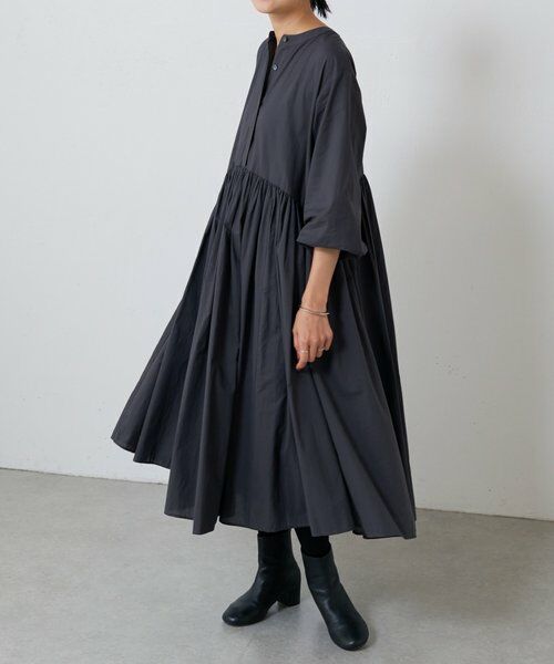 極美品2024AWビアズリーバイカラーロングワンピース ギャザー 極美品2024AWビアズリーバイカラーロングワンピース ギャザー