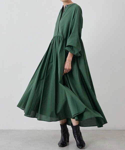 beardsley ビアズリー 綿 ワンピース 新品 グレー系カラー 配信 beardsley ビアズリー 綿 ワンピース 新品 グレー系カラー 配信