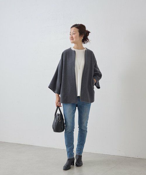 【ねこ】BEARDSLEY　新品　タグ付き　ウールポンチョコート　グレー BEARDSLEY（ビアズリー） コート アウター ウールポンチョコート