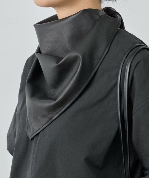 BEARDSLEY / ビアズリー バンダナ・スカーフ | 《15 quinze》レザースカーフ | 詳細5