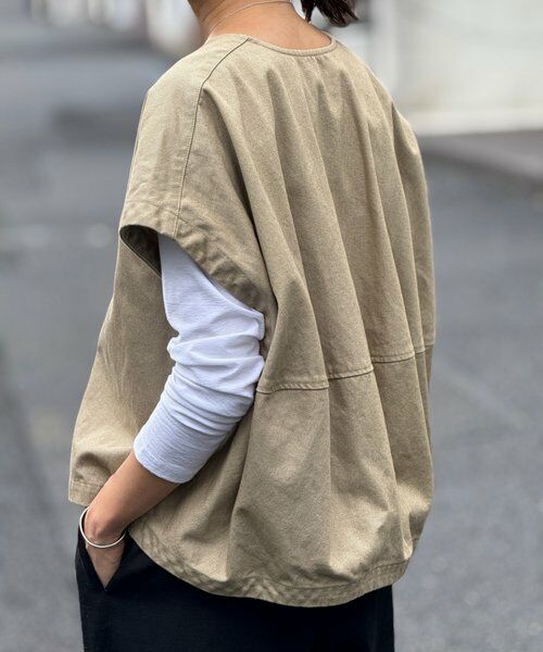 BEARDSLEY / ビアズリー その他アウター | 後ろぷっくりノースリーブブルゾン | 詳細8