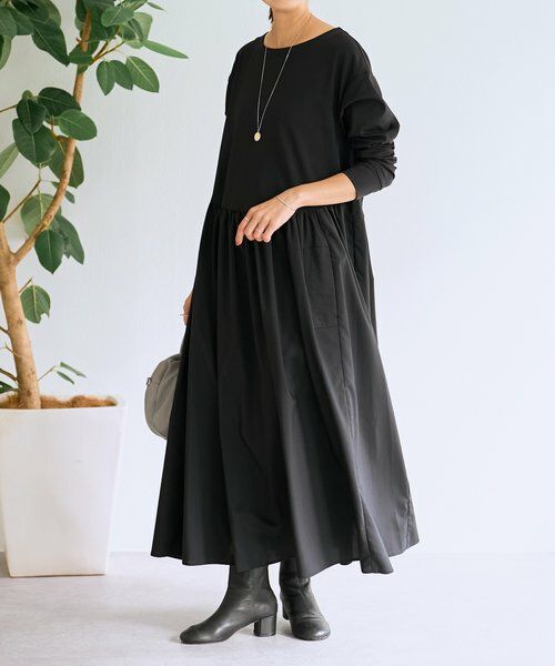 BEARDSLEY ビアズリー 袖 ぷっくり デニム ワンピース BEARDSLEY（ビアズリー）の「デニム刺繍テントワンピース