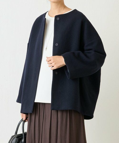 BEARDSLEY/ビアズリー 後ろぷっくりウールショートコート ネイビー 1 BEARDSLEY/ビアズリー 後ろぷっくりウールショートコート ネイビー 1