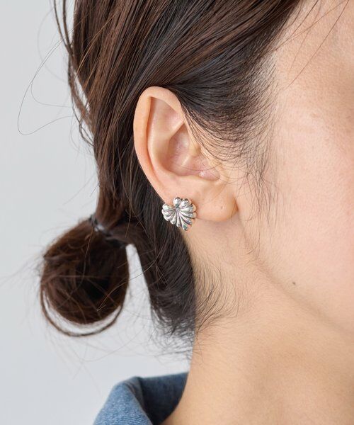 BEARDSLEY / ビアズリー ブレスレット・バングル | ハートリーフピアス | 詳細1