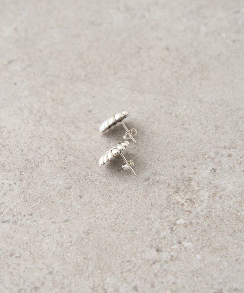 BEARDSLEY / ビアズリー ブレスレット・バングル | ハートリーフピアス | 詳細3