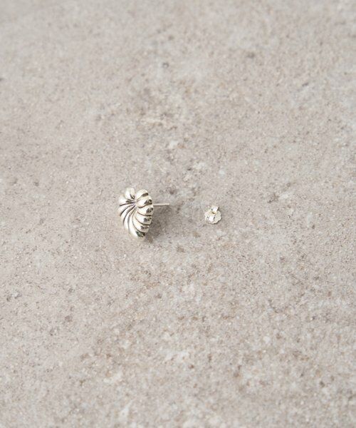 BEARDSLEY / ビアズリー ブレスレット・バングル | ハートリーフピアス | 詳細4