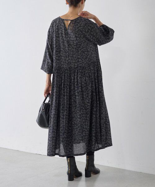 BEARDSLEY ビアズリー プリントギャザーワンピ ロング ゆったり BEARDSLEY（ビアズリー）の「プリントギャザーワンピ