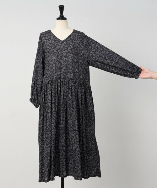 BEARDSLEY / ビアズリー ロング・マキシ丈ワンピース | リーフプリントギャザーワンピース | 詳細29