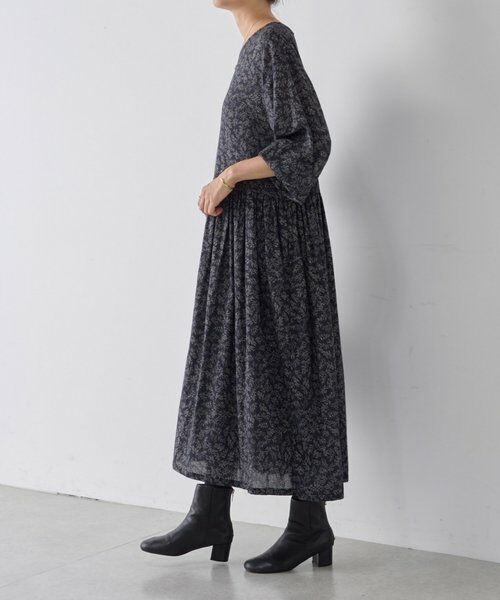 BEARDSLEY / ビアズリー ロング・マキシ丈ワンピース | リーフプリントギャザーワンピース | 詳細9