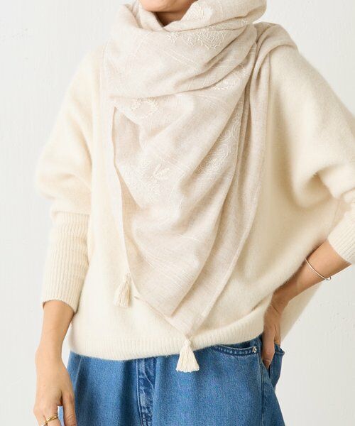 BEARDSLEY / ビアズリー マフラー・ショール・スヌード・ストール | 《CITRUS》刺繍タッセルストール | 詳細2