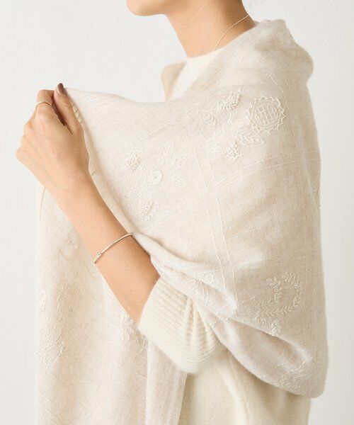 BEARDSLEY / ビアズリー マフラー・ショール・スヌード・ストール | 《CITRUS》刺繍タッセルストール | 詳細5