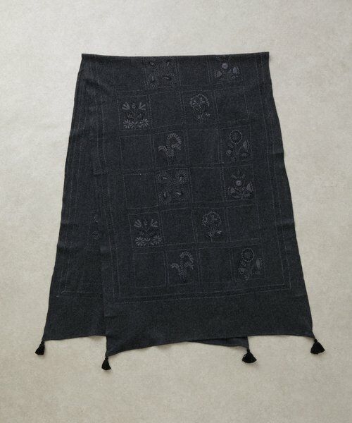 BEARDSLEY / ビアズリー マフラー・ショール・スヌード・ストール | 《CITRUS》刺繍タッセルストール | 詳細25