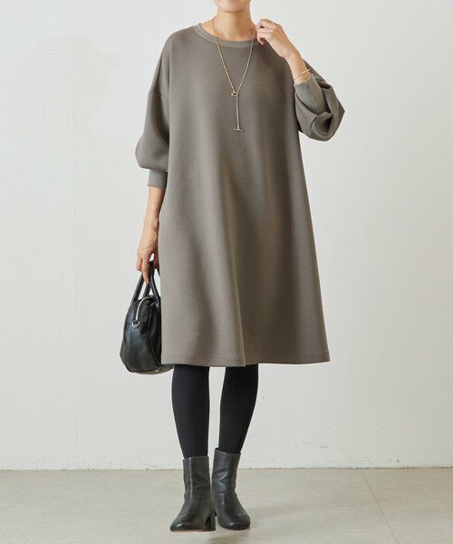 袖パフダンボールワンピース （ロング・マキシ丈ワンピース