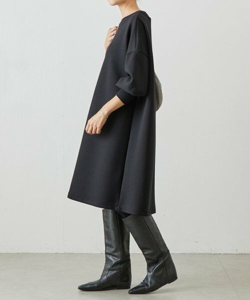 タグ付き　新品未使用　ビアズリー beardsley 袖パフワンピース　ブラック 袖パフジャガードワンピース（ワンピース）｜BEARDSLEY