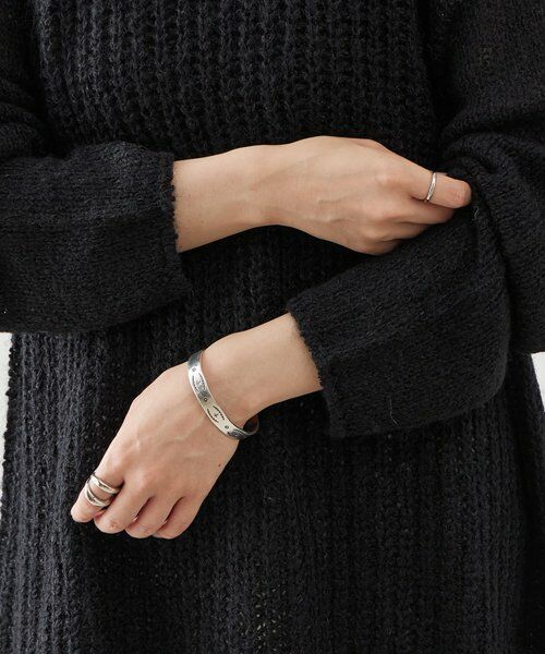 BEARDSLEY / ビアズリー ニット・セーター | 《LEVAR》ローゲージニットブラック | 詳細6