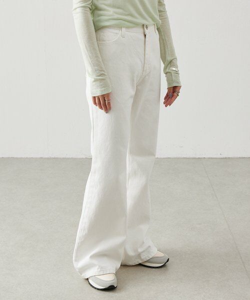 BEARDSLEY / ビアズリー デニムパンツ | 《LEVAR》裾フレアジーンズ（ホワイト） | 詳細1