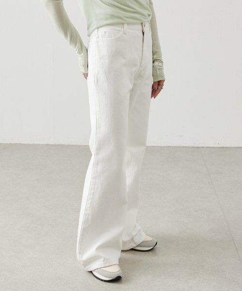 BEARDSLEY / ビアズリー デニムパンツ | 《LEVAR》裾フレアジーンズ（ホワイト） | 詳細3