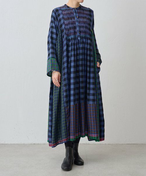 BEARDSLEY / ビアズリー ロング・マキシ丈ワンピース | 《INJIRI》カシミヤチェック柄ワンピース | 詳細1
