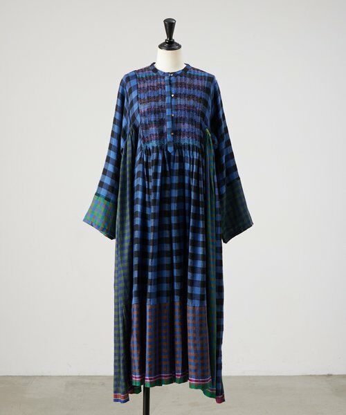 BEARDSLEY / ビアズリー ロング・マキシ丈ワンピース | 《INJIRI》カシミヤチェック柄ワンピース | 詳細10