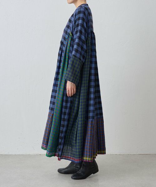 BEARDSLEY / ビアズリー ロング・マキシ丈ワンピース | 《INJIRI》カシミヤチェック柄ワンピース | 詳細4